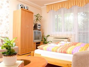 Illes Apartmanok I. Hajduszoboszlo Exterior photo